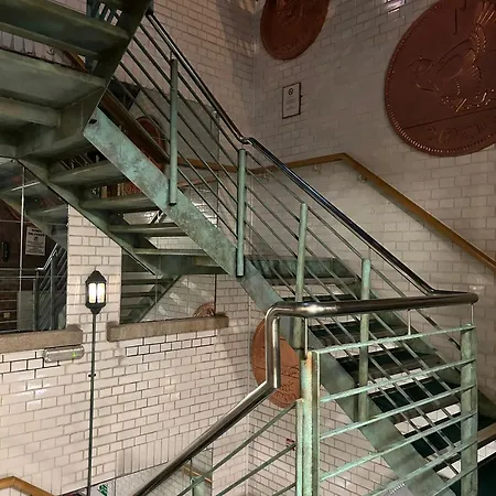 호스텔 Gogartys Temple Bar *