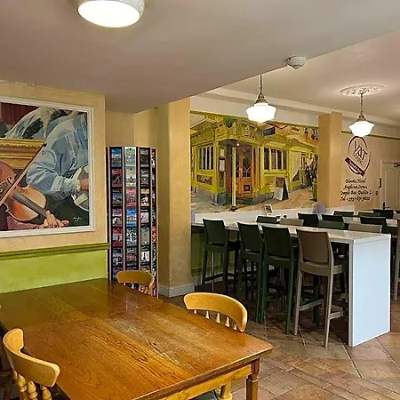 Hostel Gogartys Temple Bar Dublin