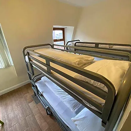 Gogartys Temple Bar Hostel Dublin